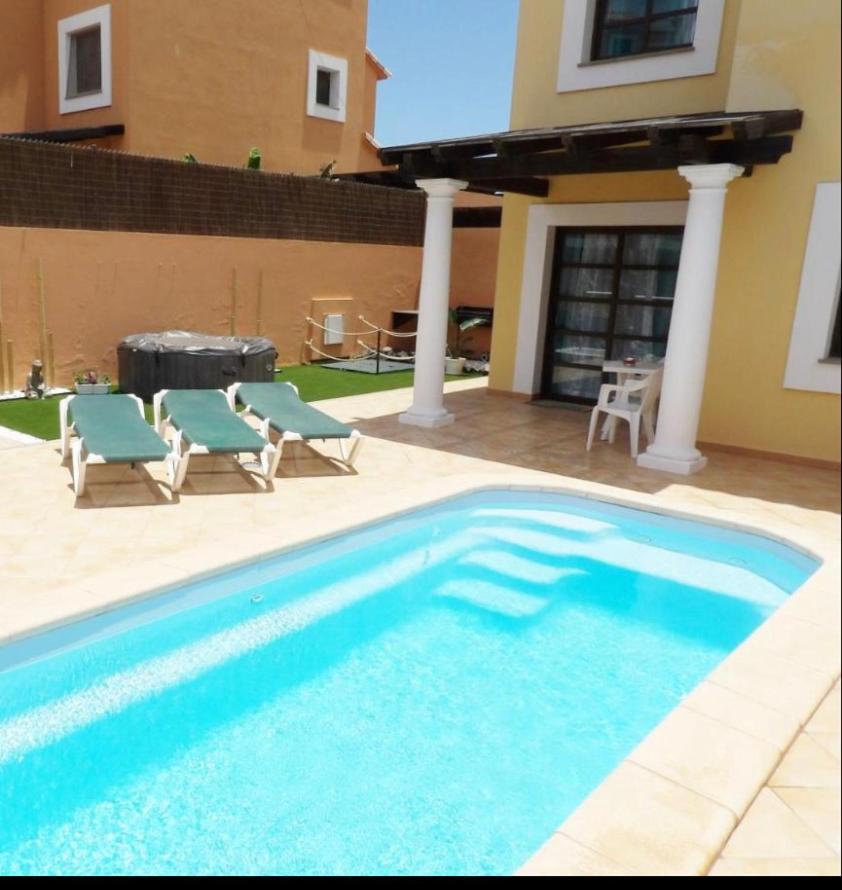 Villas Brujula Company Corralejo Exterior photo